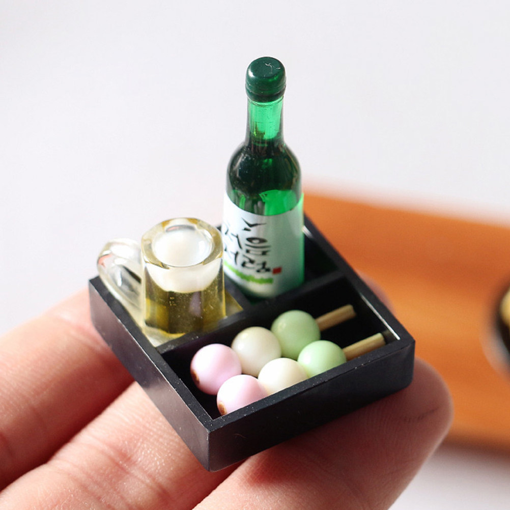 Japanese Lifestyle And Food - 3 Buah Set Dekoratif Realistis Sushi